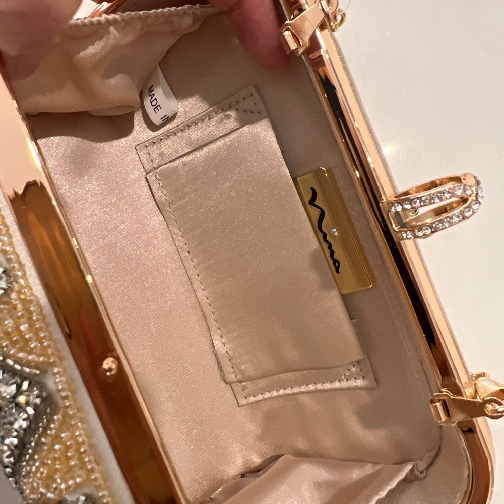 Nina Crystal Embellished Minaudiere Gelsey Clutch/Crossbody Chain Bag - Picture 11 of 15